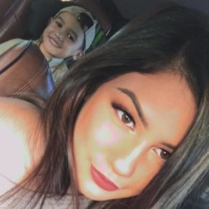 Meet your Posher, Alma